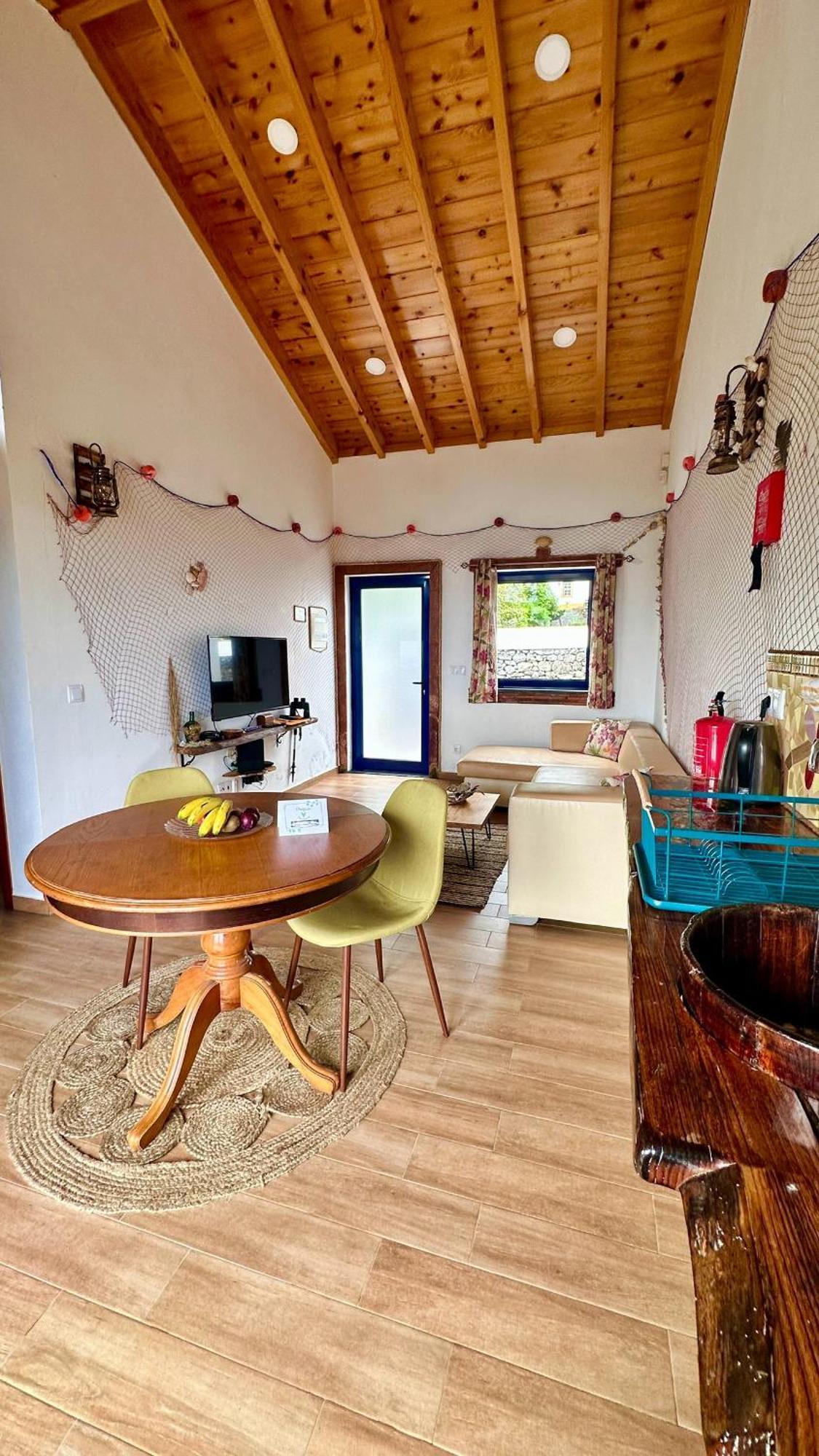 Villa Flora E Fauna House à Biscoitos  Extérieur photo